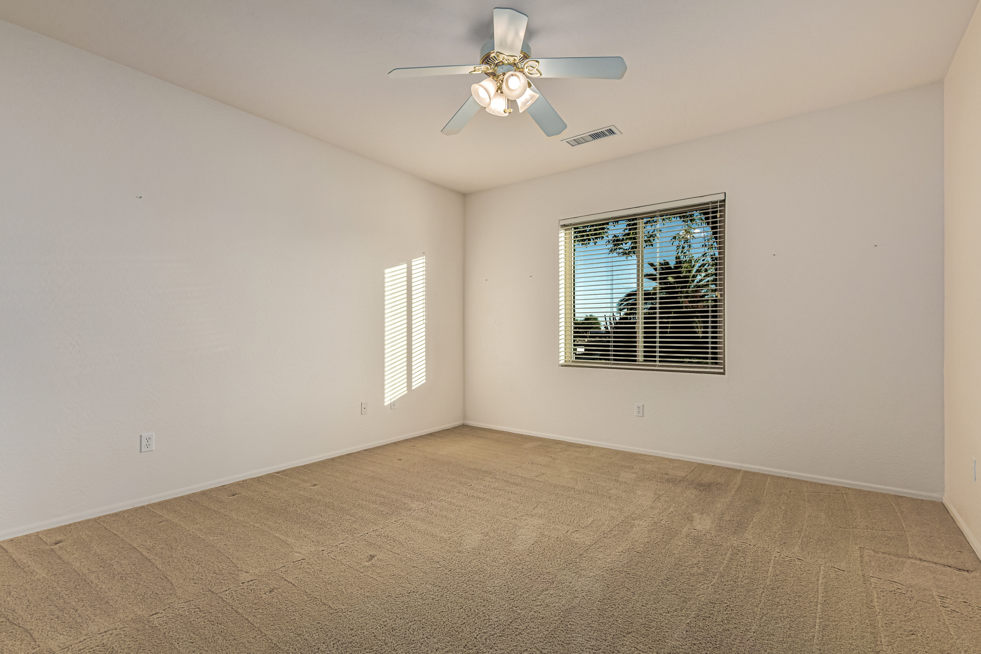 17148 W CALISTOGA DR Surprise, AZ 85388