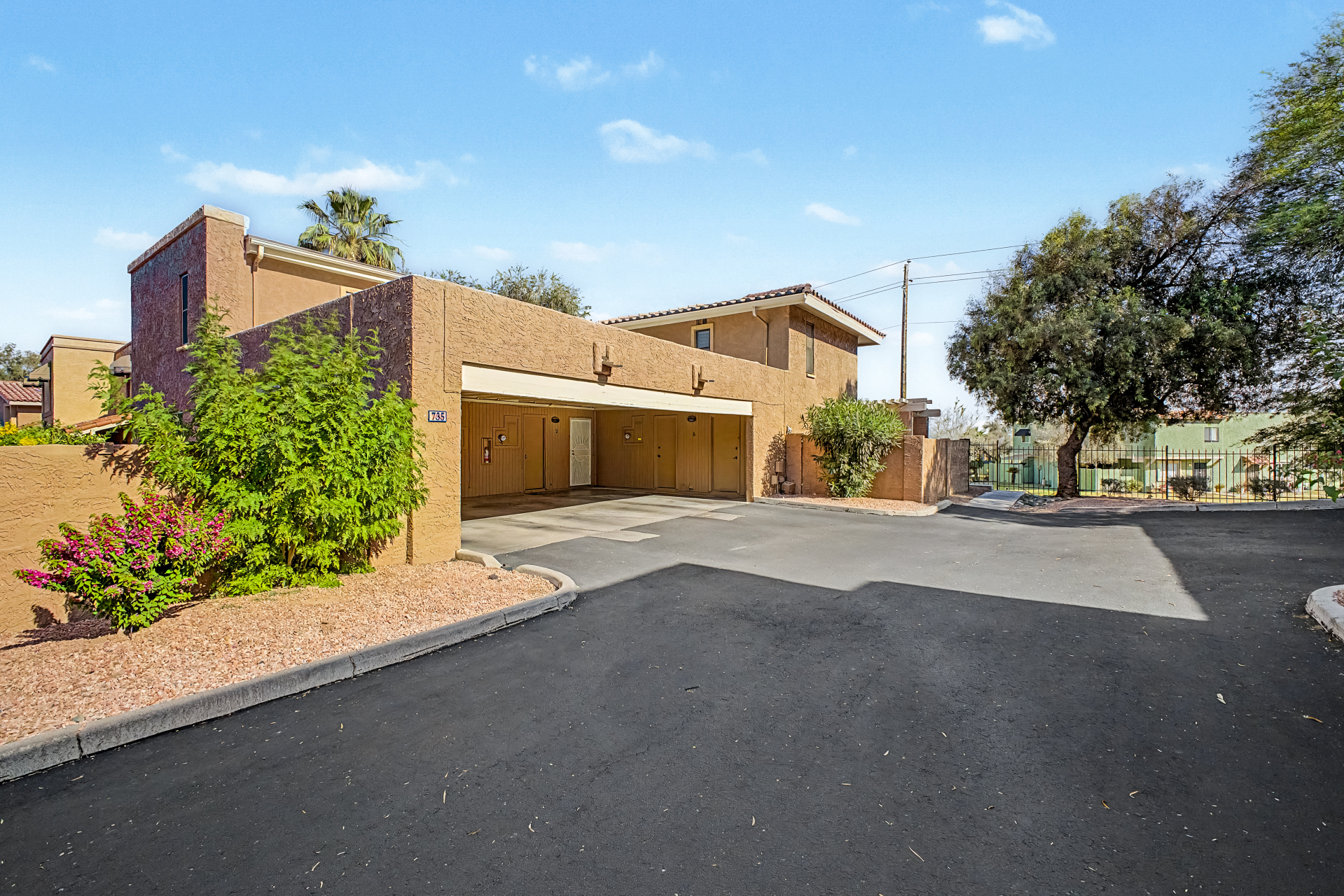 Unit 2 Phoenix 735 E NORTH LN UNIT #2 Phoenix, AZ 85020