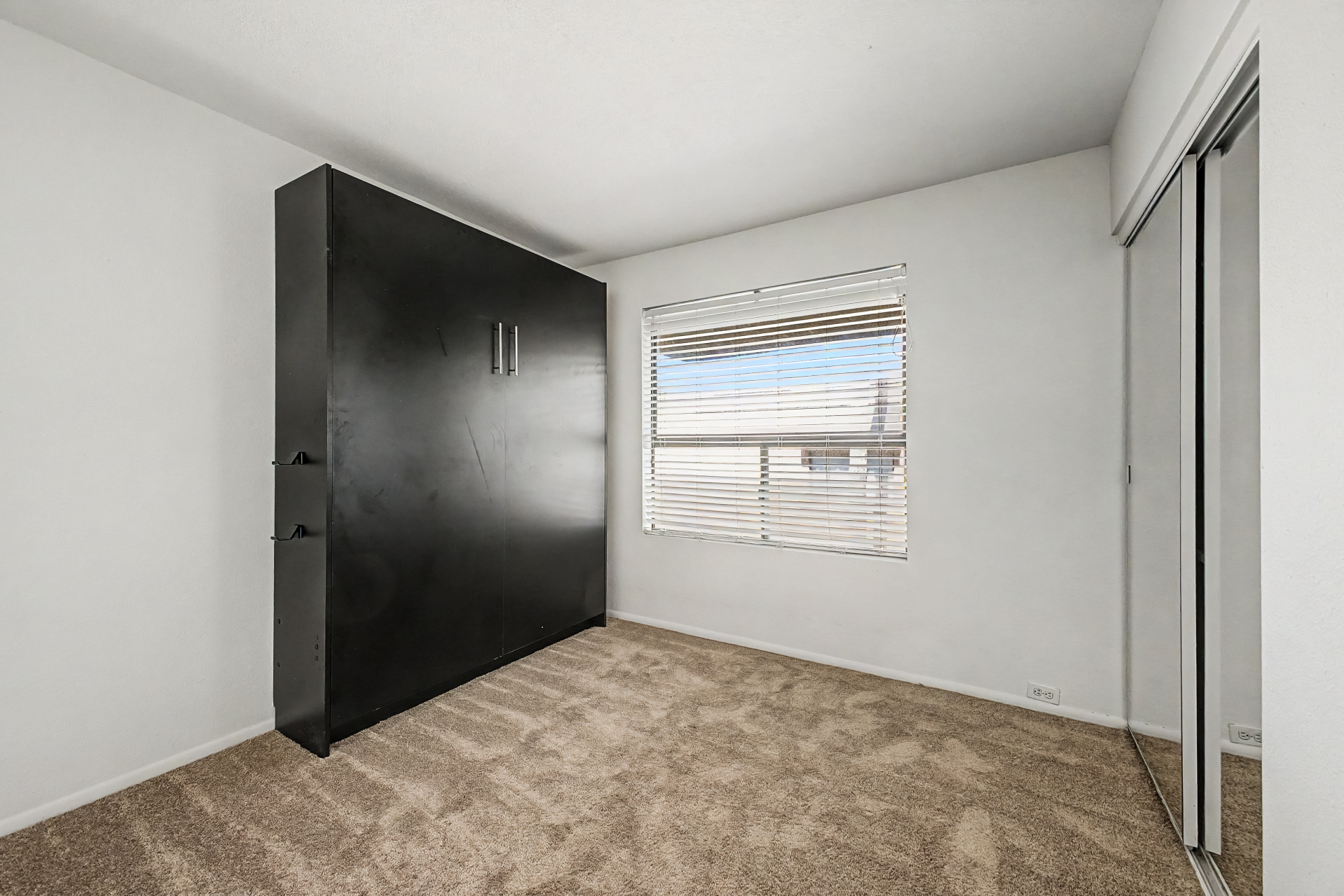 Unit 2 Phoenix 735 E NORTH LN UNIT #2 Phoenix, AZ 85020