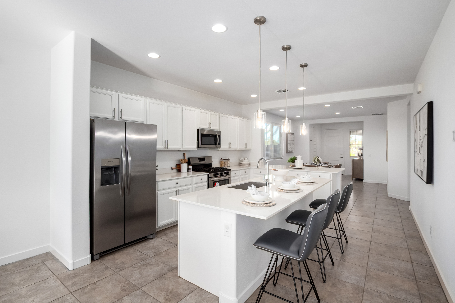 9239 W SELLS DR Phoenix, az 85037