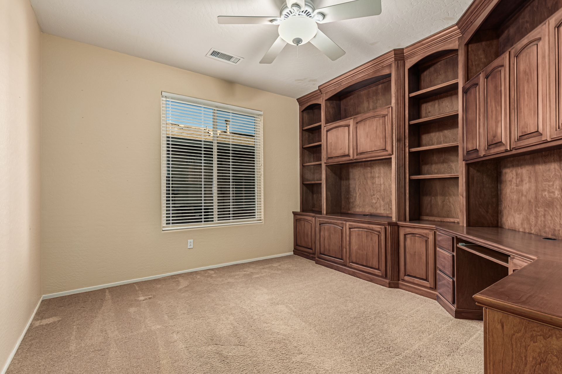 17148 W CALISTOGA DR Surprise, AZ 85388